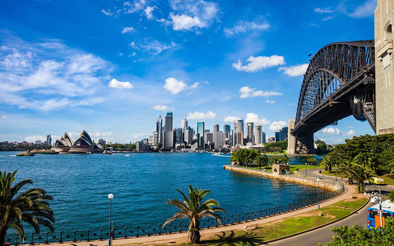 Australia vs. New Zealand: What Is the Best Place to Live? - WanderGlobe