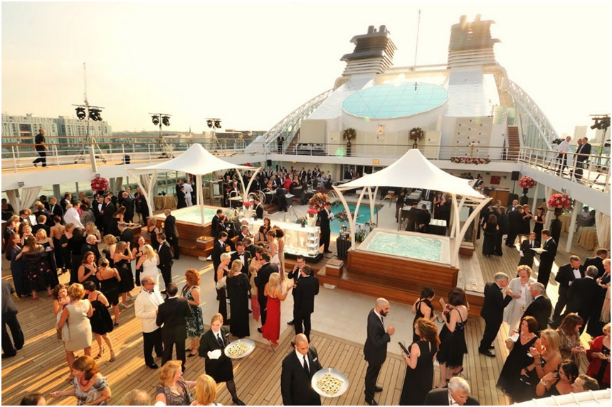 4 Tips To Make Your Company Yacht Party a Great Success!