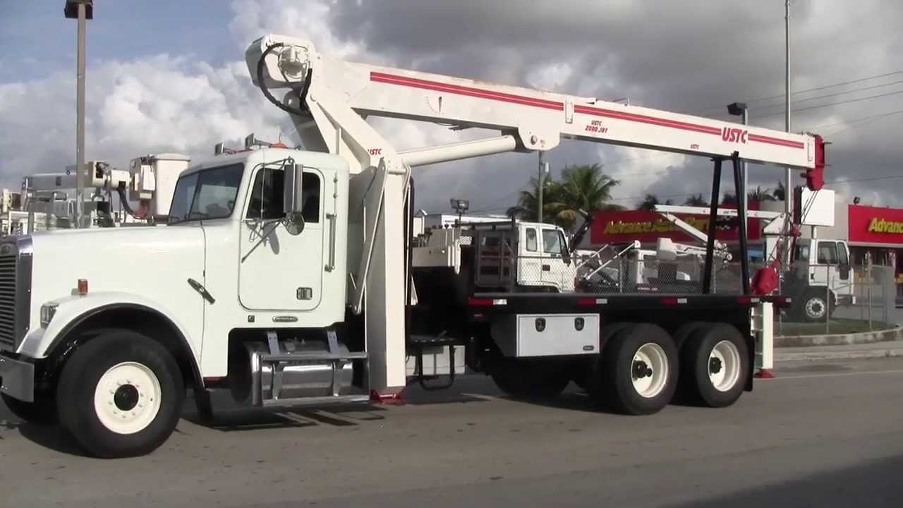 4 Things to Consider When Purchasing Crane Trucks for Sale