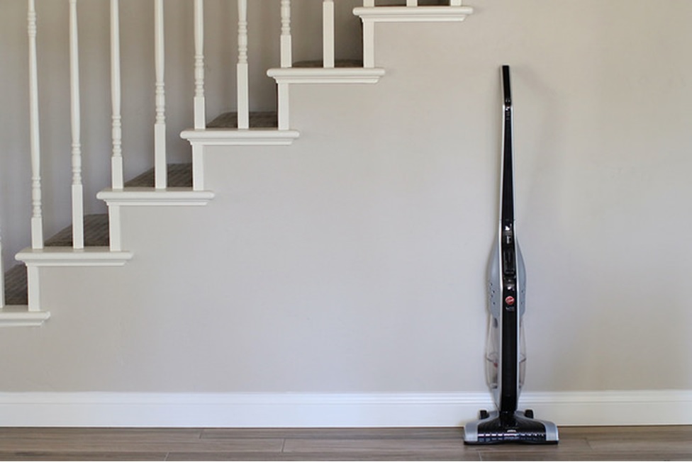 How to Vacuum Stairs with an Upright Vacuum
