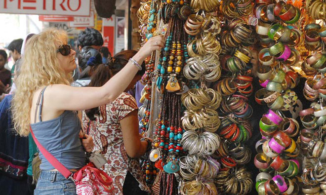 Colaba Causeway