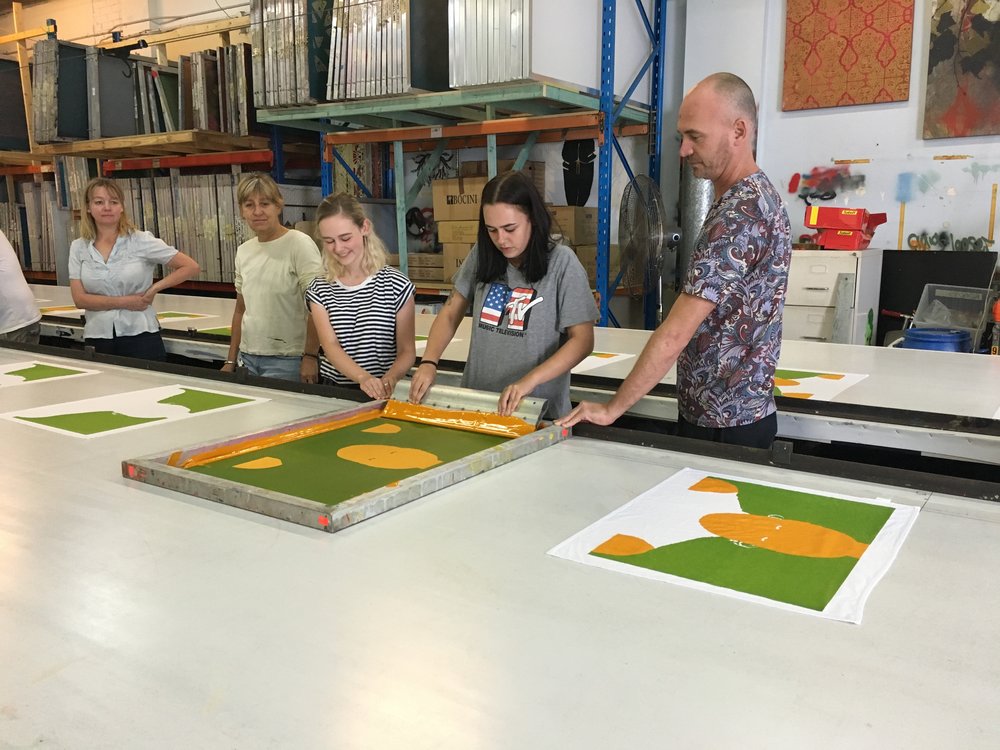 Boost Your Business with the Advantage of Live Screen Printing