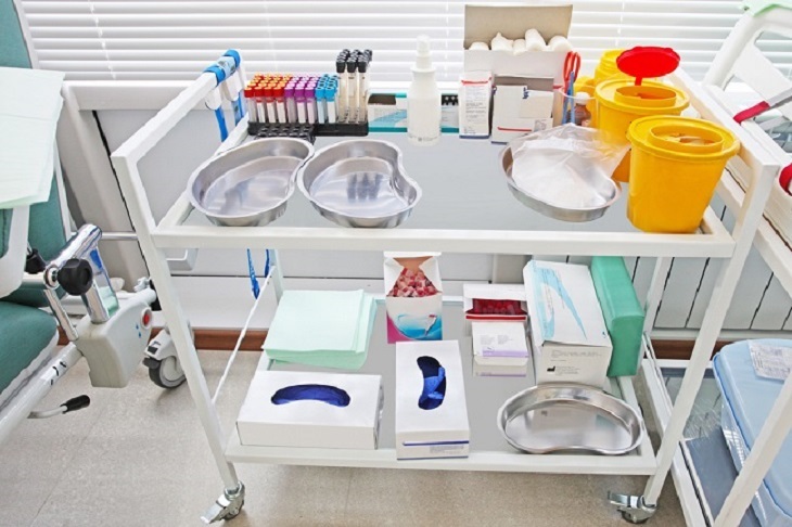 Get Ample Benefits of Storage for Stainless Steel Instrument Trolley