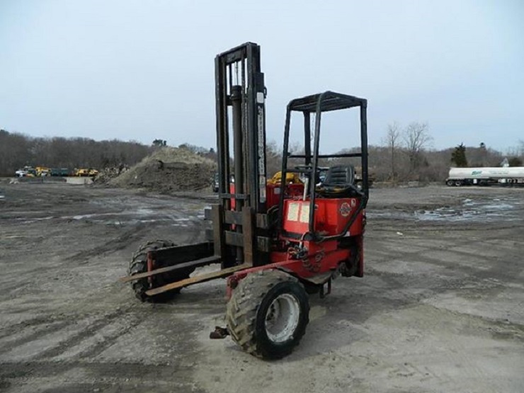 Differences Between Conventional Forklifts And Moffett Truck Mounted Forklifts Wanderglobe
