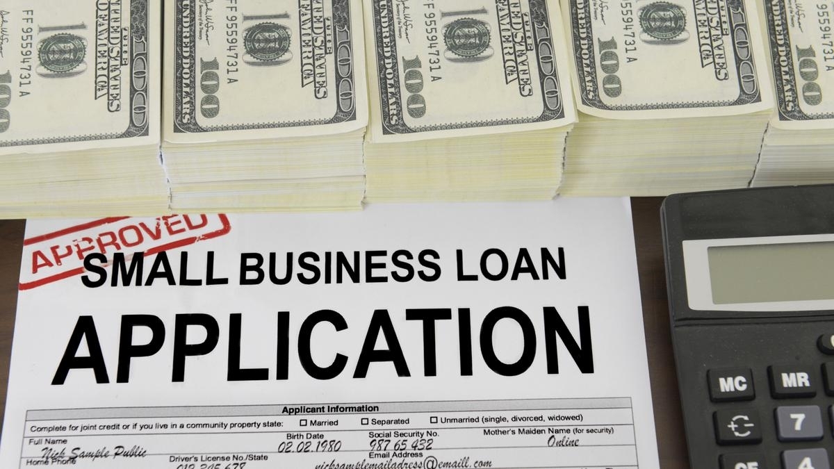 4 Things to Consider When Choosing a Small Business Loan