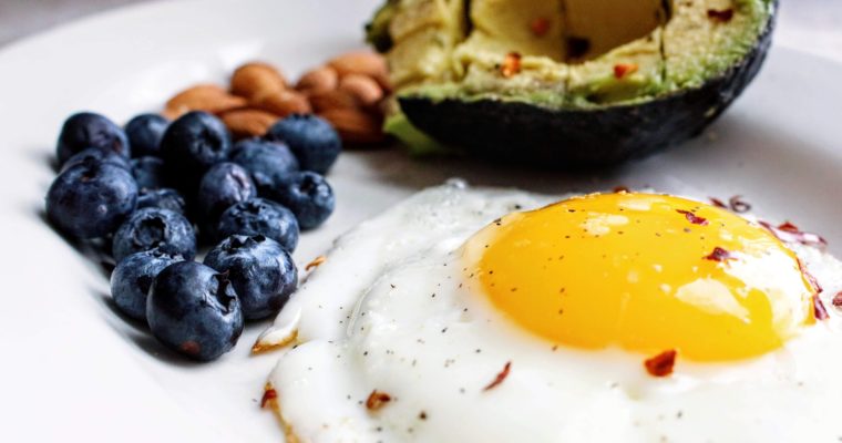 7 Superfoods You Can Eat to Improve Your Cognitive Abilities