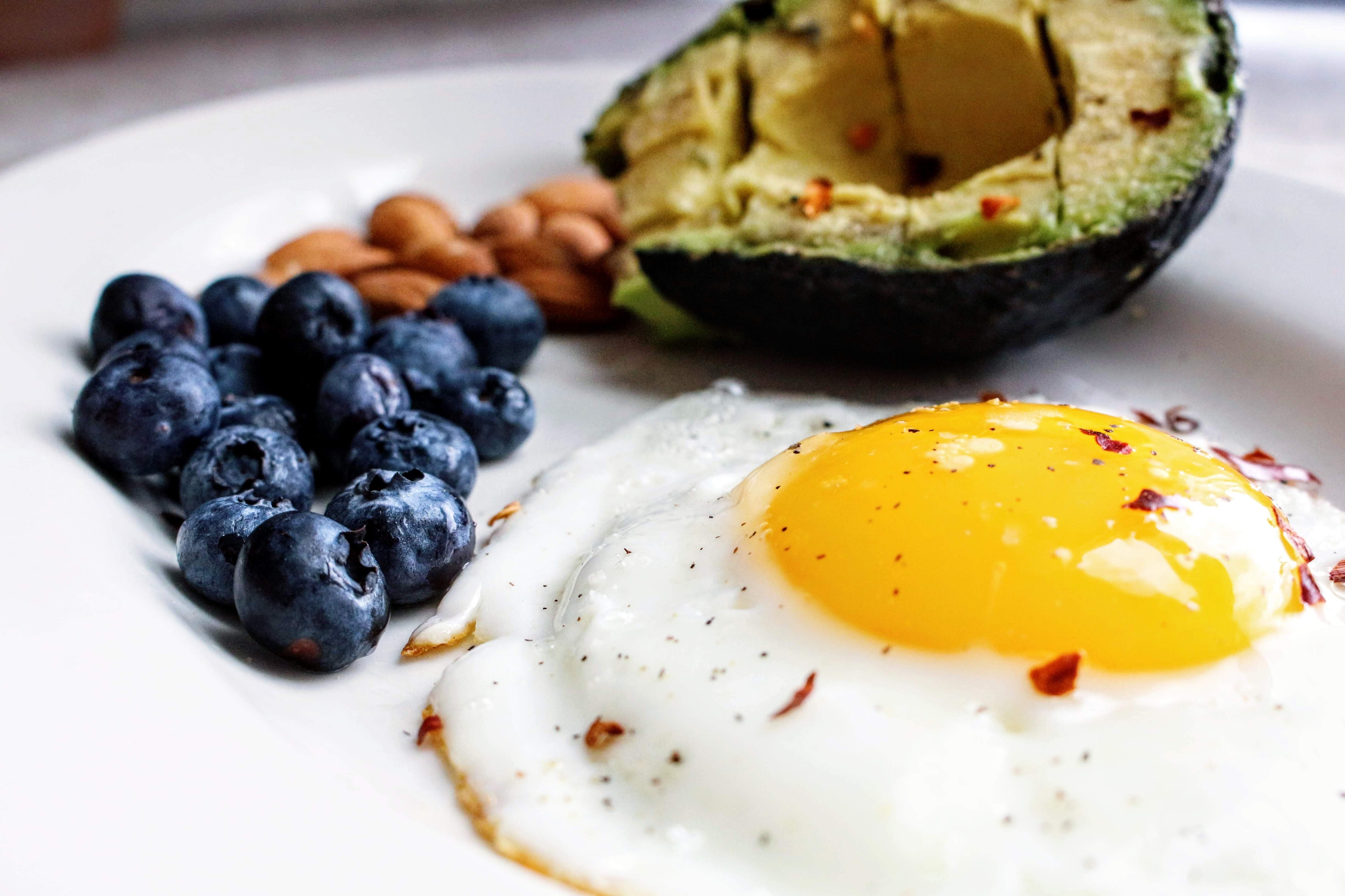 7 Superfoods You Can Eat to Improve Your Cognitive Abilities