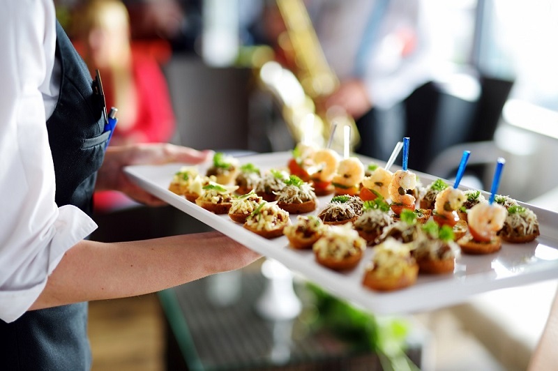 10 Questions to Ask Your Caterer Before Hiring Him for Catering Events