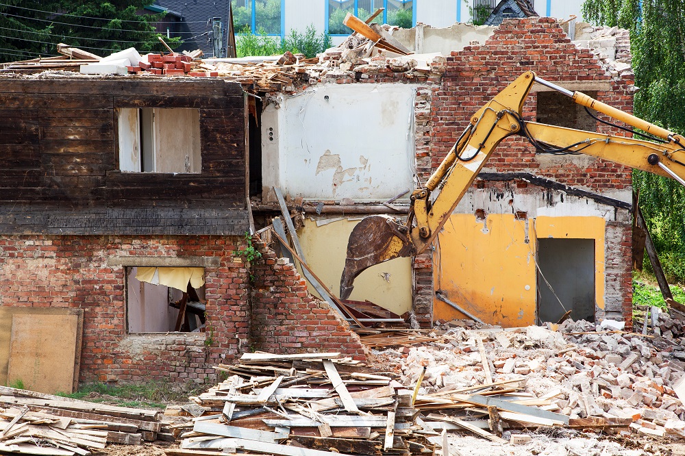 Few Advantages of Hiring the Services of Demolition Companies