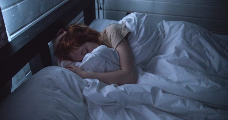7 Ways to Reduce Snoring While Sleeping