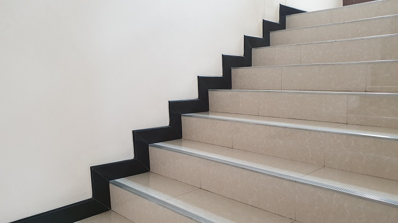 Secure The Safety Quotient With Stylish Stair Nosings