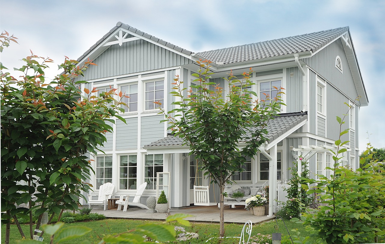 7 Effective Ways for Giving Your Home Exterior Complete Makeover