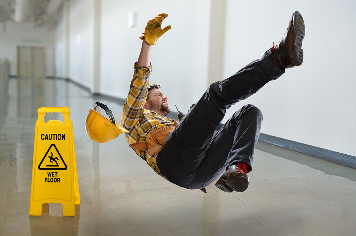 Here is What a Slip and Fall Lawyer Should Do for You