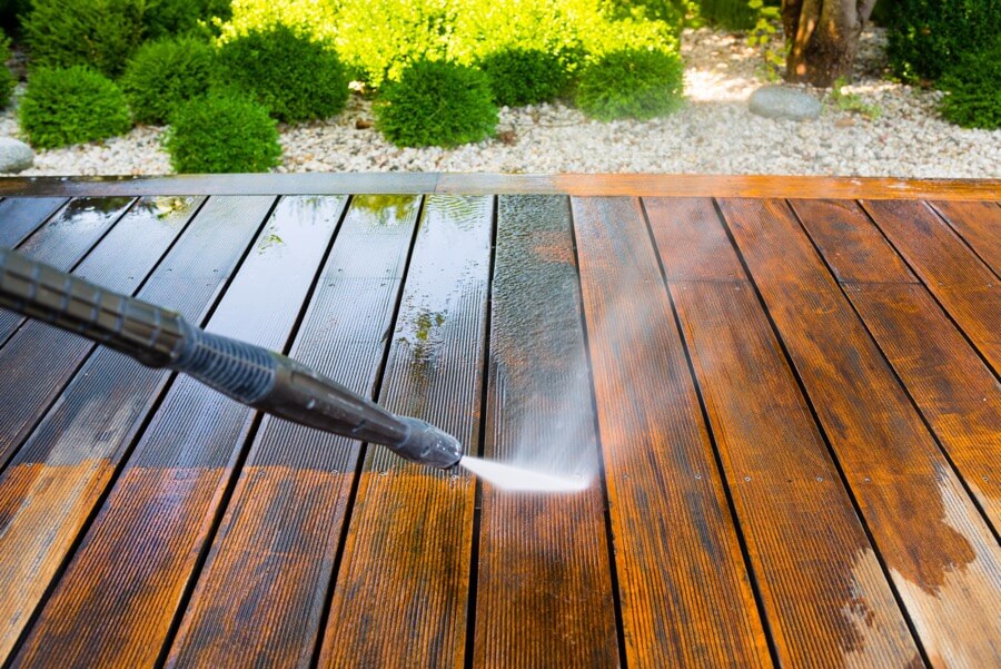 4 Steps to Restoring a Deck | [ Step-by-Step Guide ]