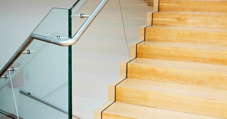 How To Select The Right Frameless Glass Balustrade?