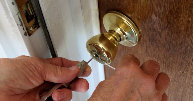 A Simple Guide on How to Find the Best Locksmith