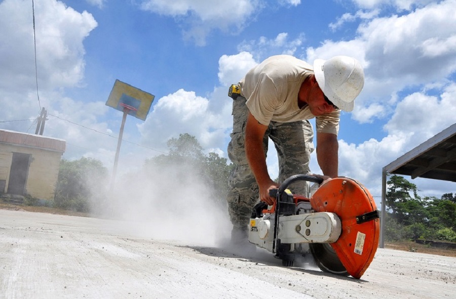Types Of Concrete Saws, Their Uses And Safety Tips