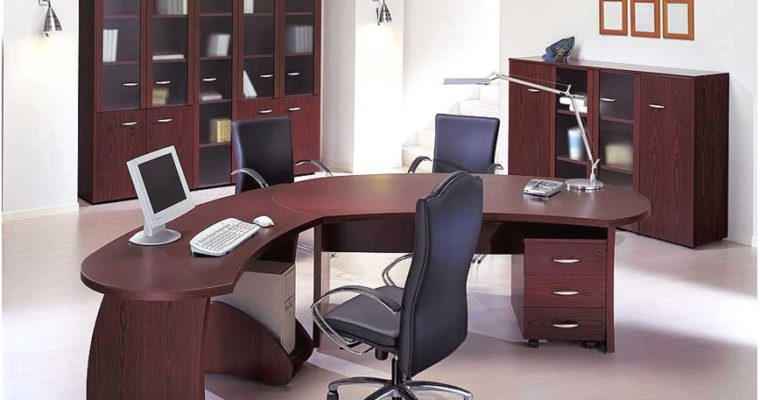 4 Things to Consider Before Buying Office Furniture