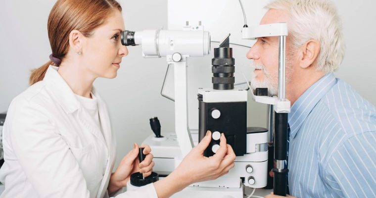 Tools That An Optometrist Uses For Eye Testing