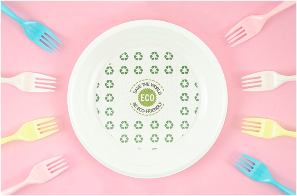 Five Reasons Why You Should Buy Biodegradable Bagasse Plates Instead of Plastics