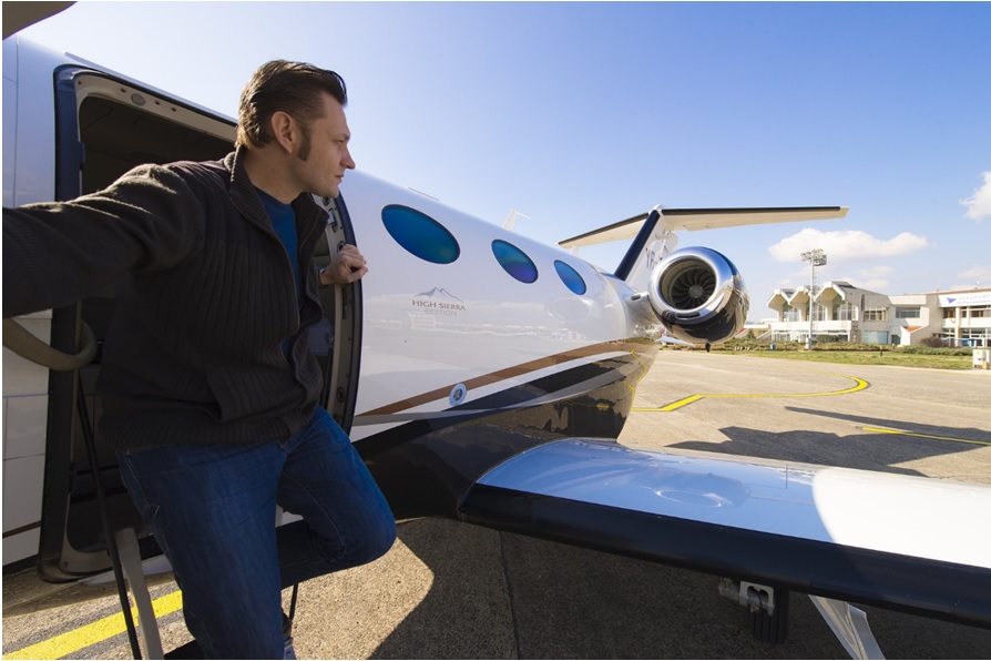 Top 7 Tips You Can Use to Book a Private Jet for Your Next Travel Destination