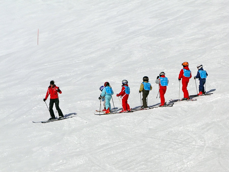 Know the Tips to Choose a Professional Ski School in Livigno