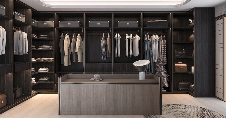Reinventing Luxury Shopping with Luxury Closet
