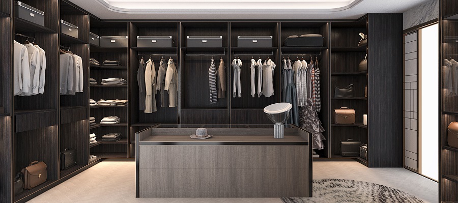 Reinventing Luxury Shopping with Luxury Closet
