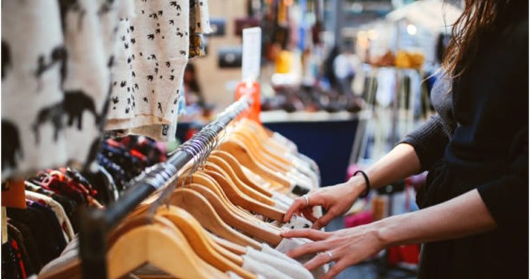 How To Find The Right Wholesale Clothing Distributors