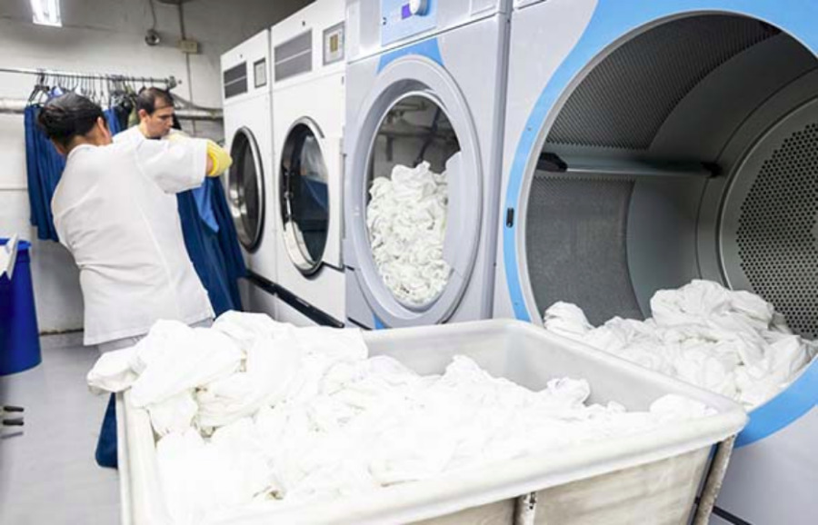 Reasons to Hire Commercial Laundry Services