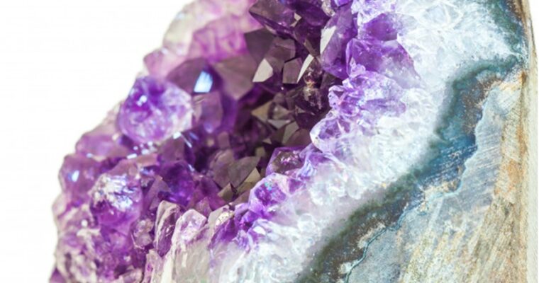 Everything You Need to Know Before You Buy Healing Crystals