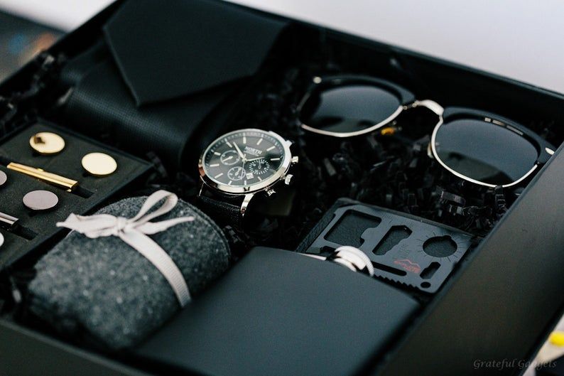 Men’s Gift Guide: What to Give Your Special Guy This 2021