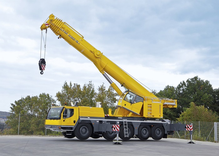 Are You Ready To Become A Professional Crane Operator?