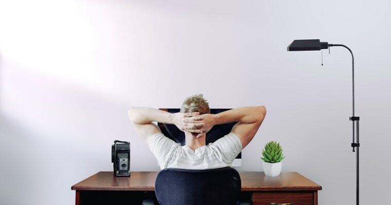 Simple Tricks to Avoid Burnout While Working from Home