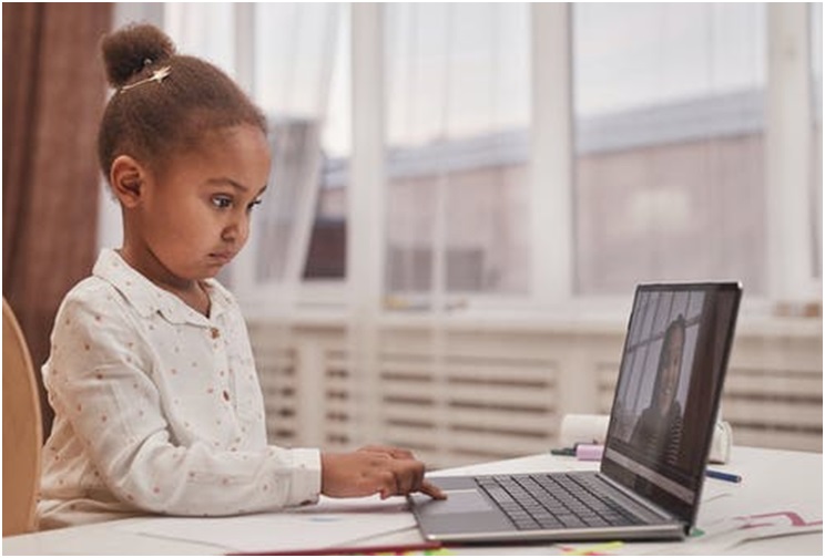 How to Pick the Right Online Preschool for Your Toddler