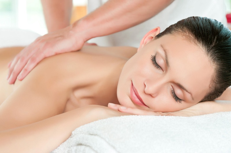 An Insight Into the Pregnancy Massage Benefits From a Spa