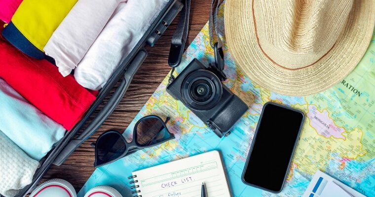 Travel Packing Checklist- 5 Smart Things to Pack in Your Carry-on
