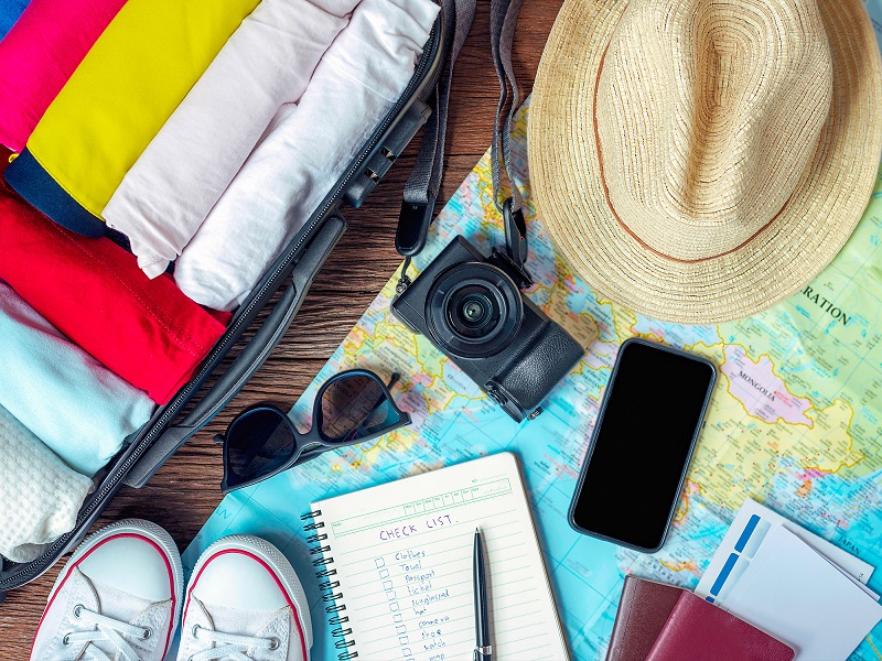 Travel Packing Checklist- 5 Smart Things to Pack in Your Carry-on