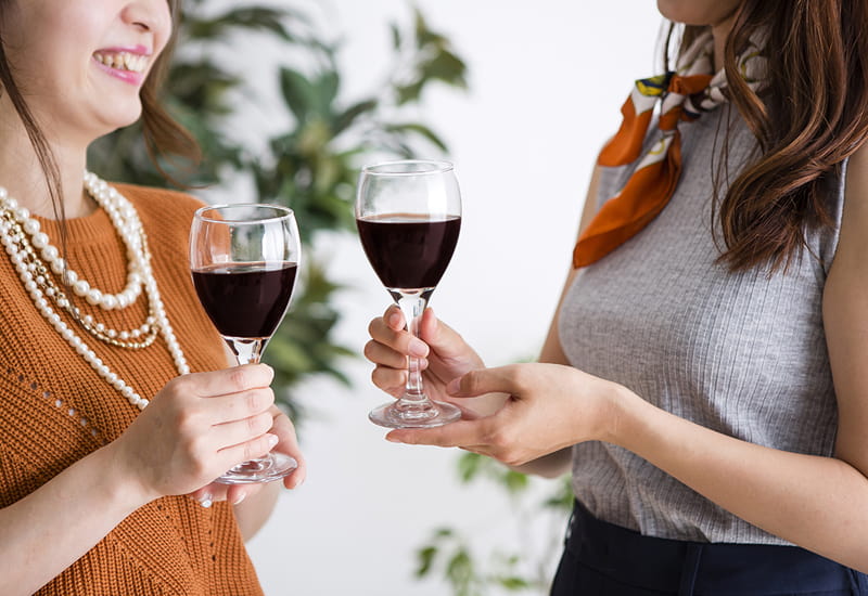 Fun Ways to Take Your Wine Drinking Experience to Newer Heights