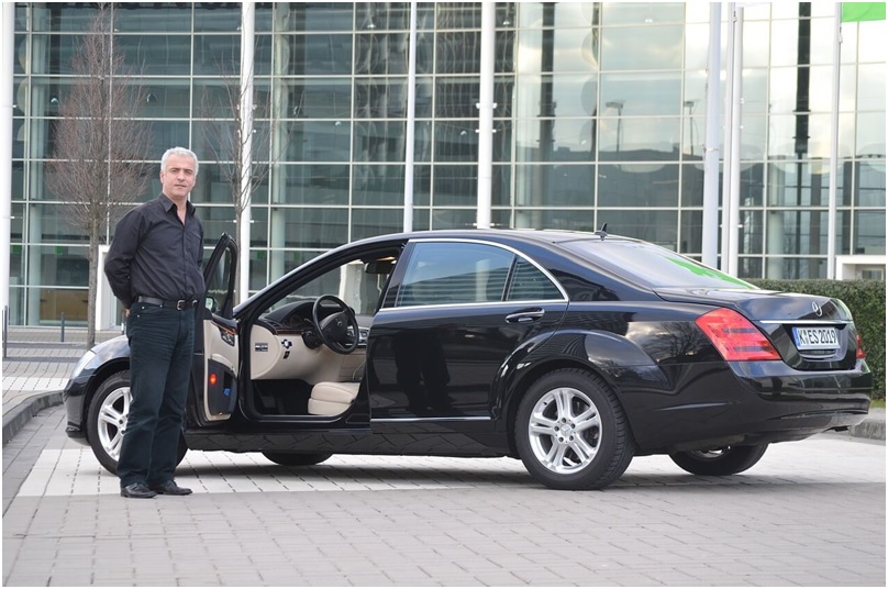 Benefits of Hiring an Airport Limo for Your Next Business Trip