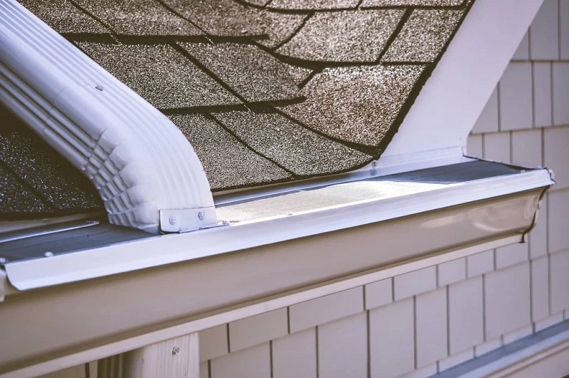 Keeping Your Gutters Clean All Year Long