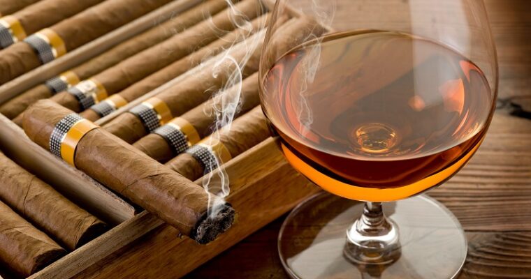 Why Visit A Cigar Bar & How To Pick One In Weston