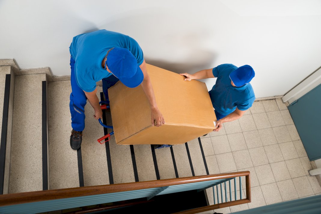 Hire professional movers