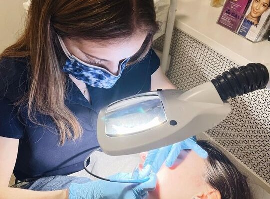 A Detailed Guide To Electrolysis Hair Removal