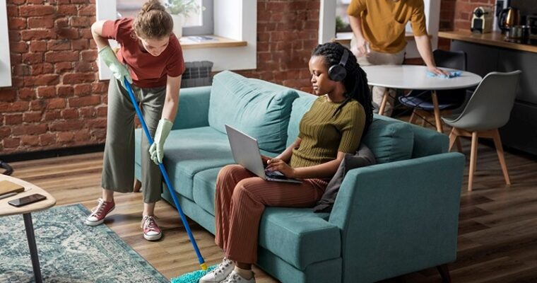 What Are the Benefits of Regular House Cleaning?