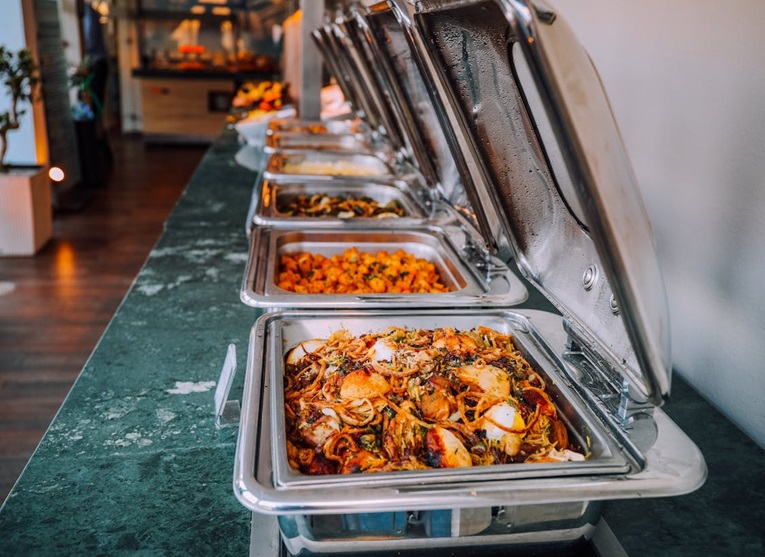 Difference Between Buffet System and A-La-Carte: Here’s What You Need to Know