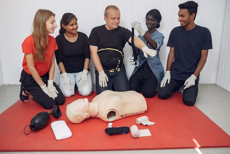 The Best Online First Aid Courses and Tutorials for Emergency Preparedness