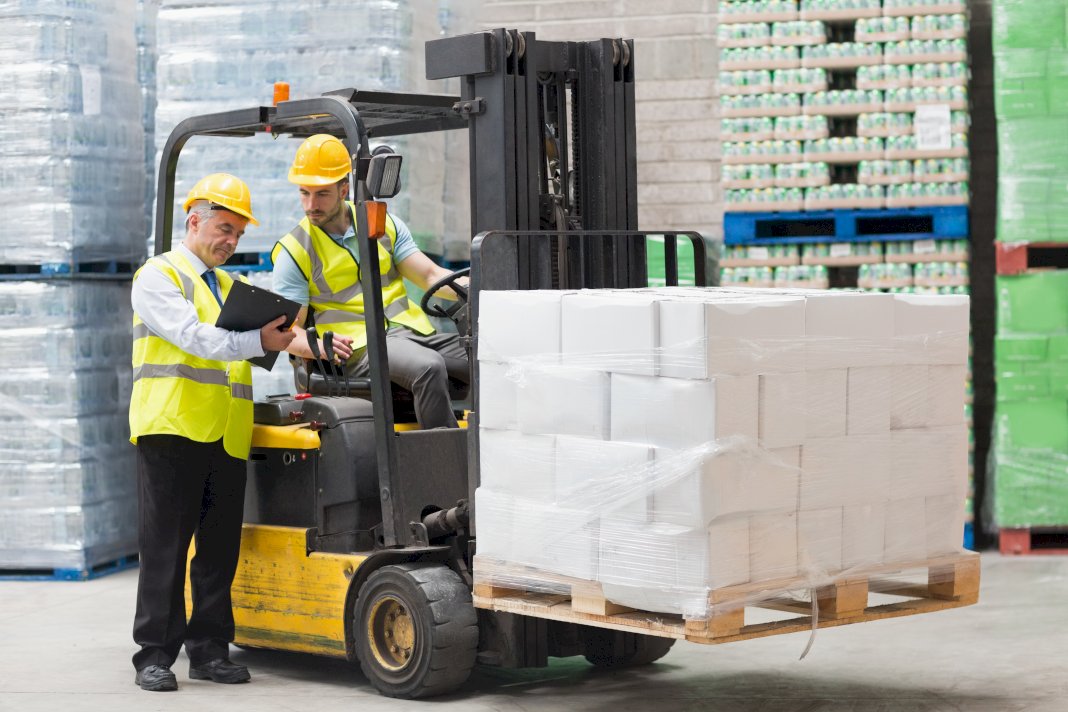 Cost-Effective Warehousing: Advantages of Forklift Rentals in Singapore