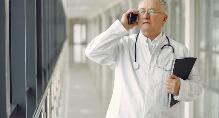 The Ultimate Guide to Choosing the Best Answering Service for Medical Offices