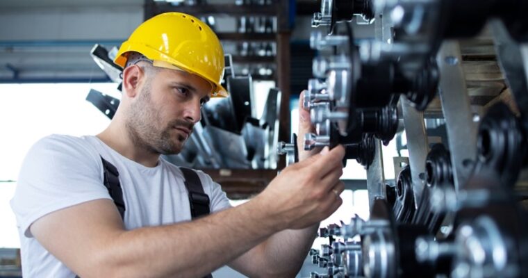 How to Implement a Successful Predictive Maintenance Initiative to Reduce Maintenance Costs